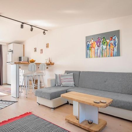 Central, Cozy, 15 Min Walk To The Beach, Fast Wi-Fi, Free Parking, 4Ppl Bodrum Kültér fotó