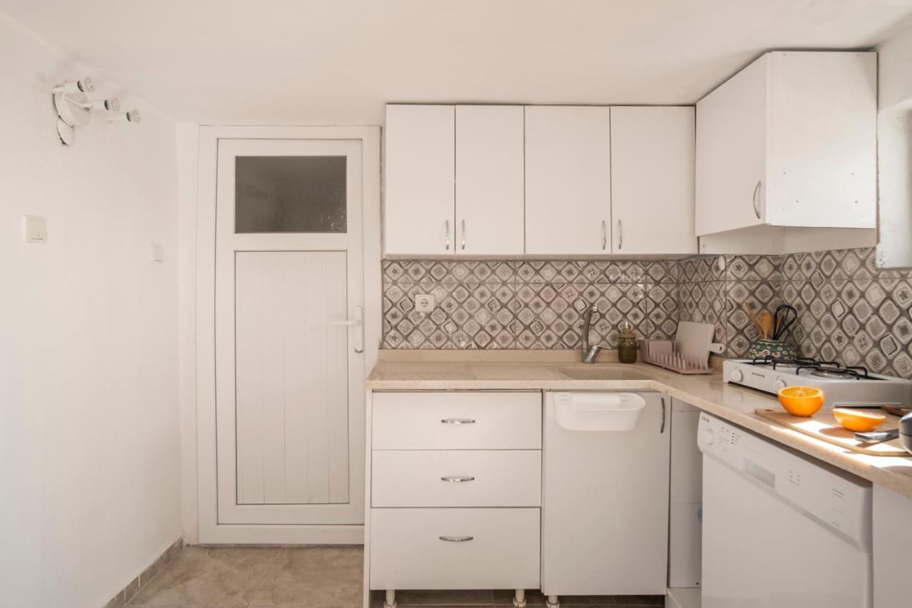 Central, Cozy, 15 Min Walk To The Beach, Fast Wi-Fi, Free Parking, 4Ppl Bodrum Kültér fotó