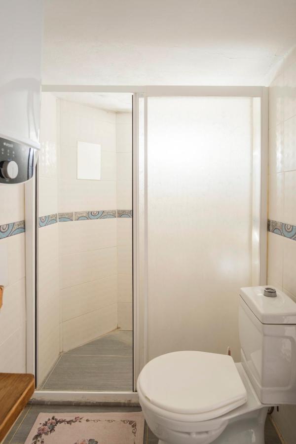 Central, Cozy, 15 Min Walk To The Beach, Fast Wi-Fi, Free Parking, 4Ppl Bodrum Kültér fotó