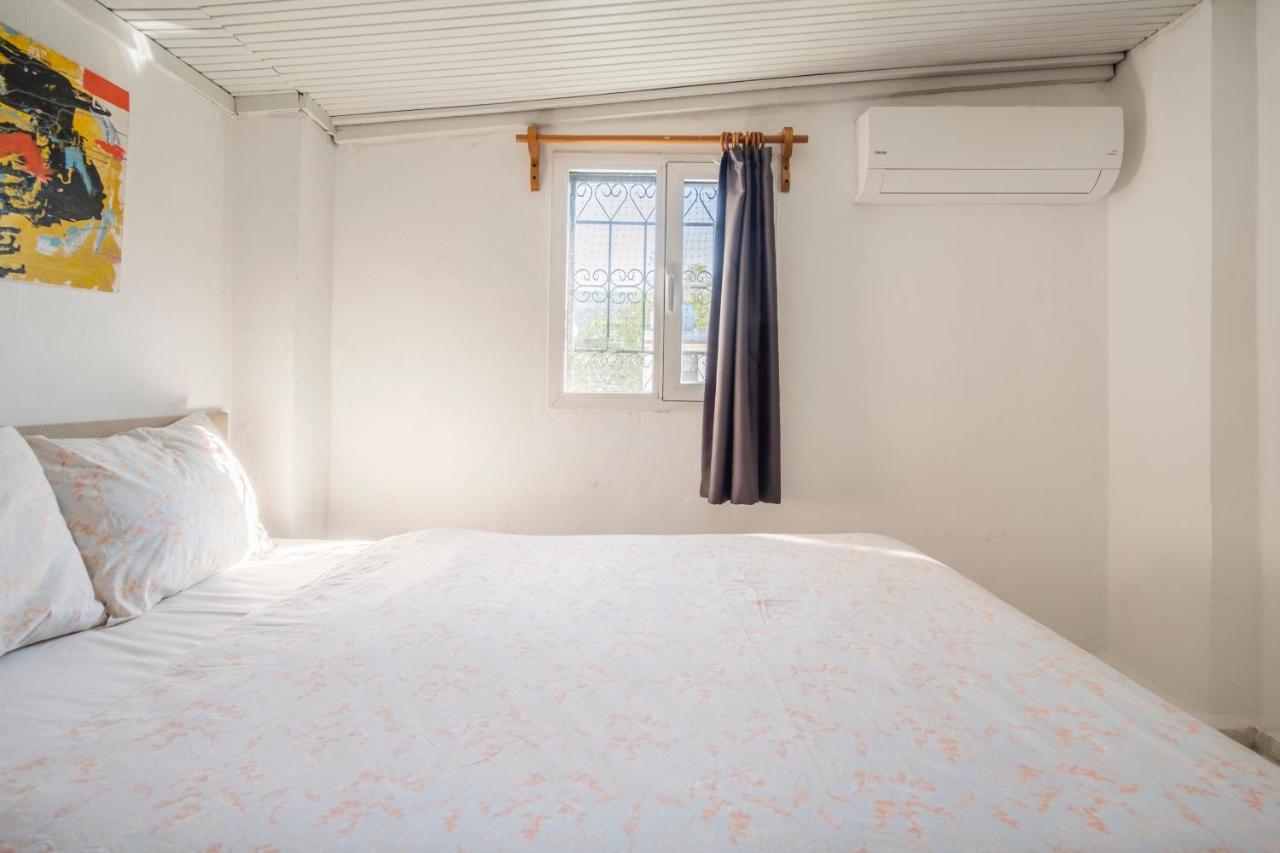 Central, Cozy, 15 Min Walk To The Beach, Fast Wi-Fi, Free Parking, 4Ppl Bodrum Kültér fotó